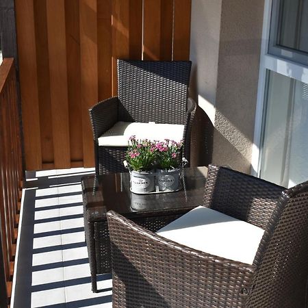 Livia Apartman ヘーヴィーズ エクステリア 写真