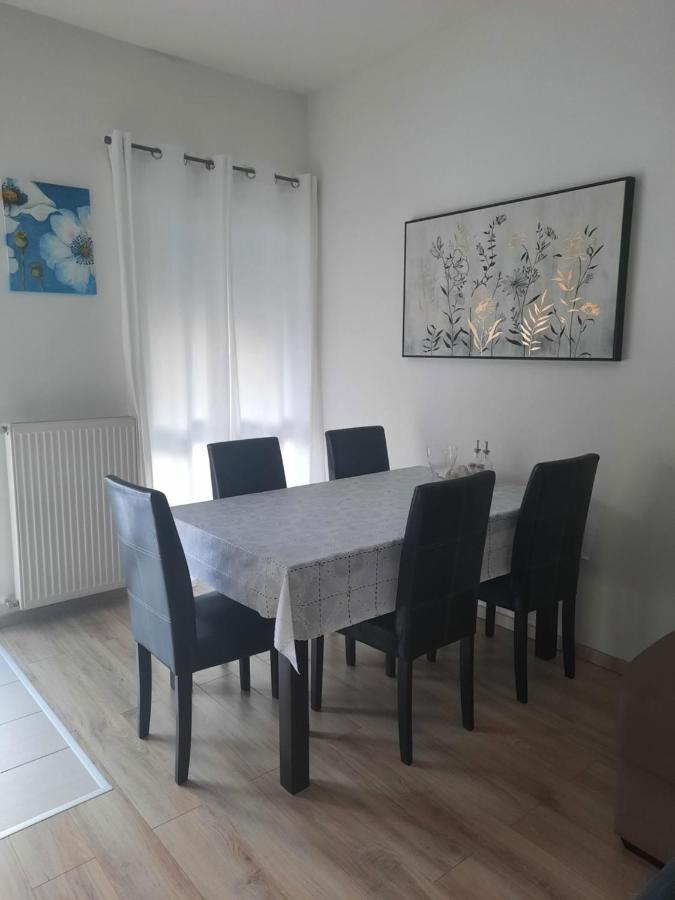 Livia Apartman ヘーヴィーズ エクステリア 写真